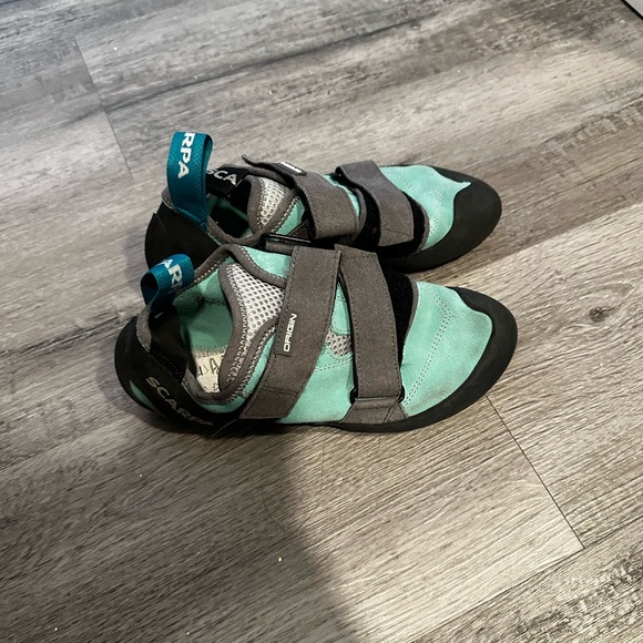Scarpra climbing shoes - Picture 2 of 3